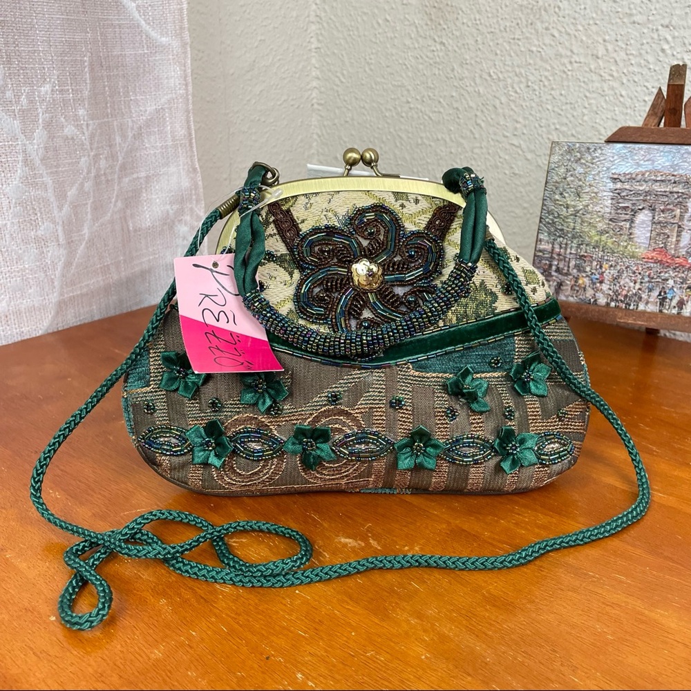 Prezzo Earth Tone Tapestry Beaded Clutch